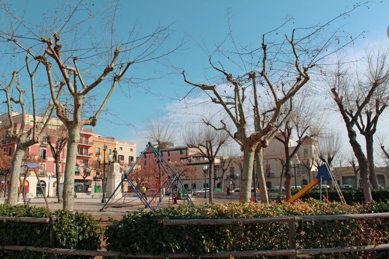 Port Plaza Apartments Tarragona Exterior photo