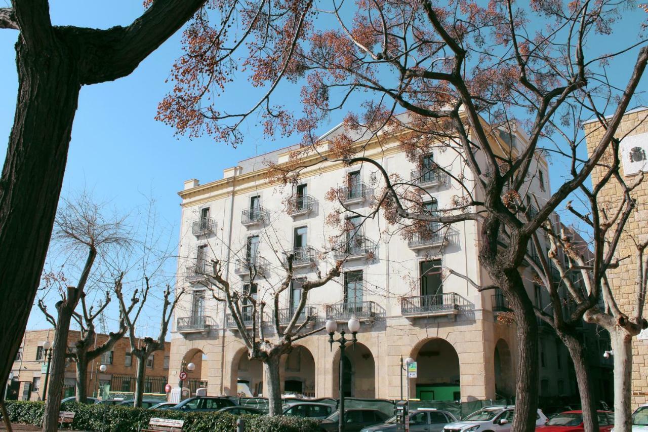 Port Plaza Apartments Tarragona Exterior photo